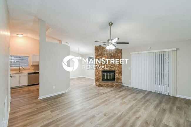 Foto del edificio - 3 Bedroom Pet-Friendly Home in Jacksonville, FL with Main Street Renewal