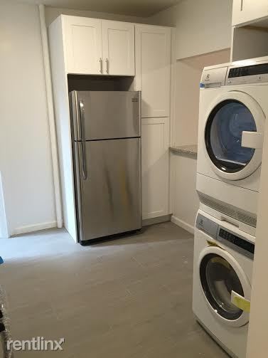 Building Photo - 619 W 144th St