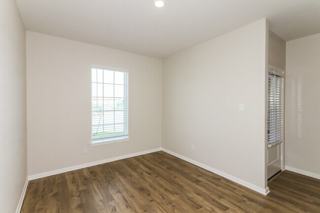 Building Photo - 7626 Tipton Meadow Way