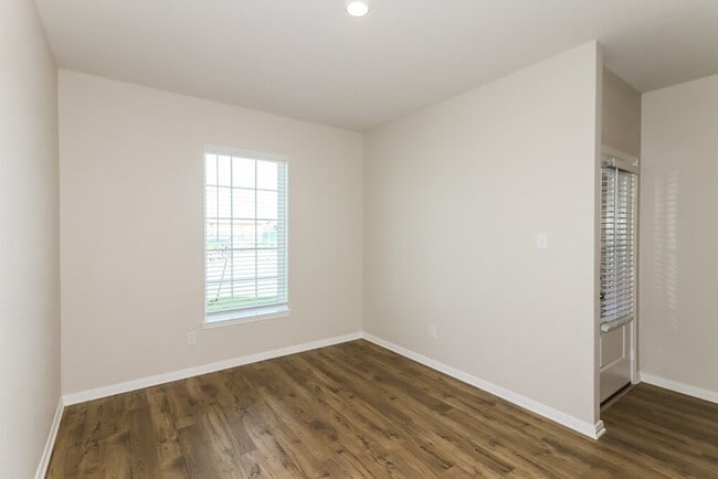 Foto del edificio - 7626 Tipton Meadow Way