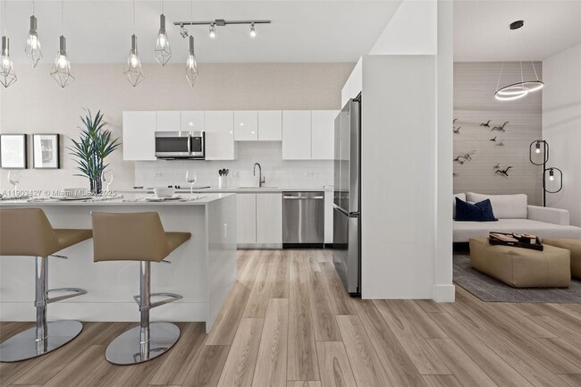 Foto del edificio - 101 Diplomat Pkwy