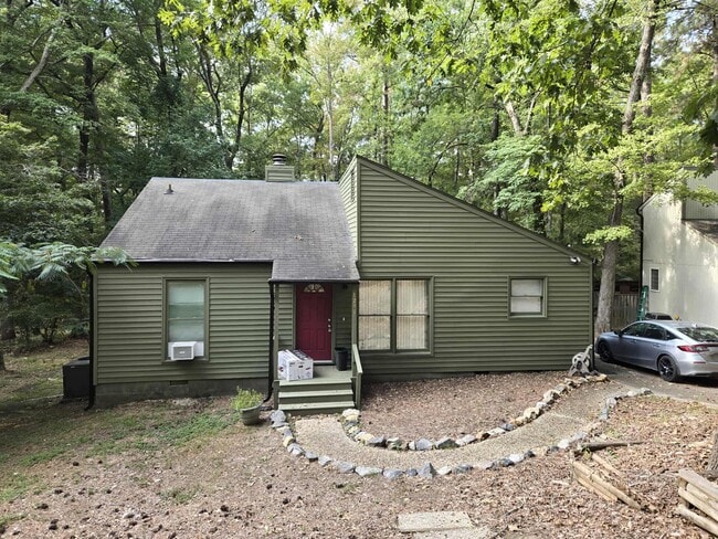 Building Photo - 1231 Selwyn Ln