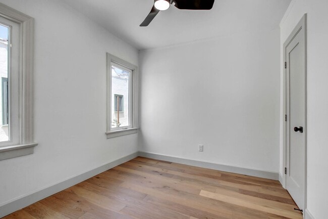 Foto del edificio - Beautiful 1 Bed / 1 Bath Apartment in the ...