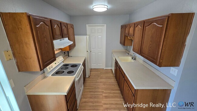 Foto del edificio - 3BD 1BTH Ranch in the Pleasant Run Neighbo...