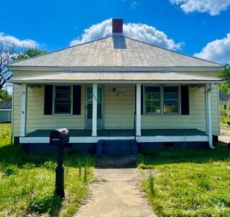 Building Photo - 383 Wesley St