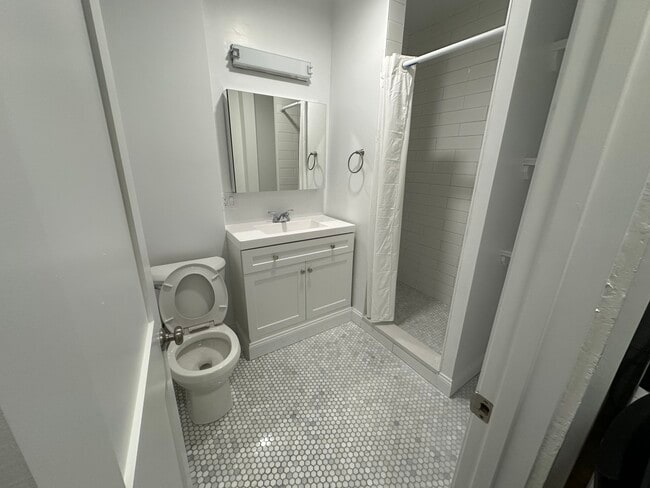 Photo - 55 Hemenway St Apartments