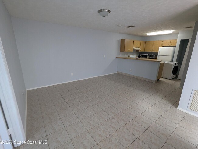 Foto del edificio - 1440 Sheafe Ave NE