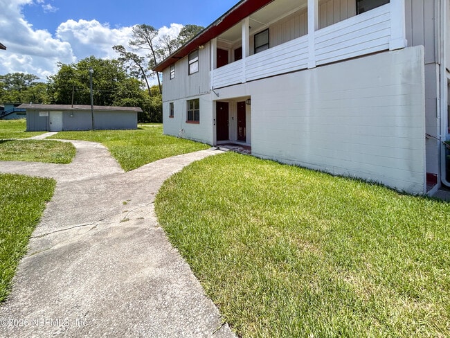 Building Photo - 1130 Woodruff Ave