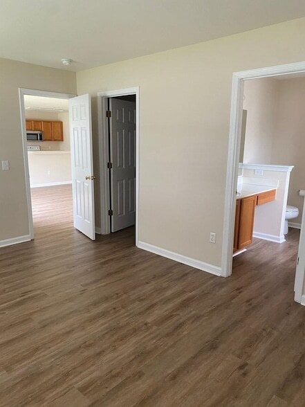Foto del edificio - 2525 Whetstone Ln
