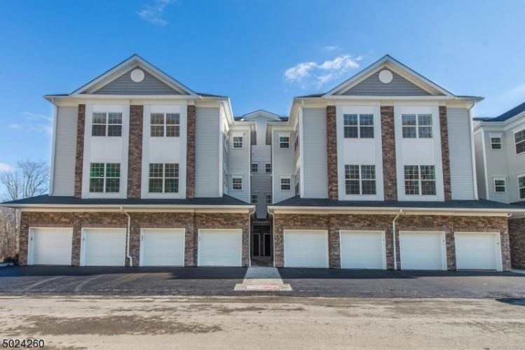 Foto principal - 207 Parkview Ln