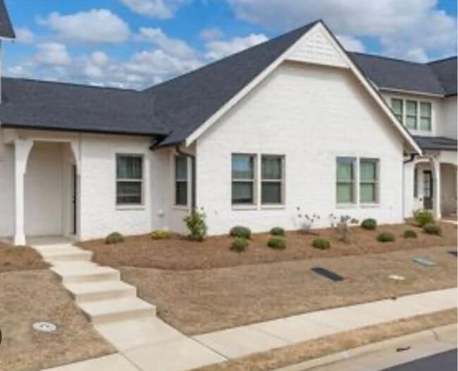 Townhome Available Soon! - Townhome Available Soon!
