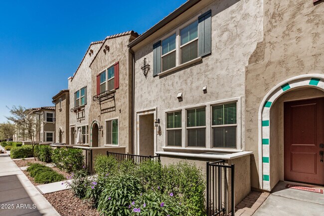 Building Photo - 2631 S Sulley Dr