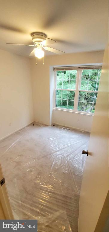 Building Photo - 5990 Annaberg Pl