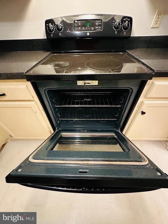 Foto del edificio - 8206 Red Wing Ct