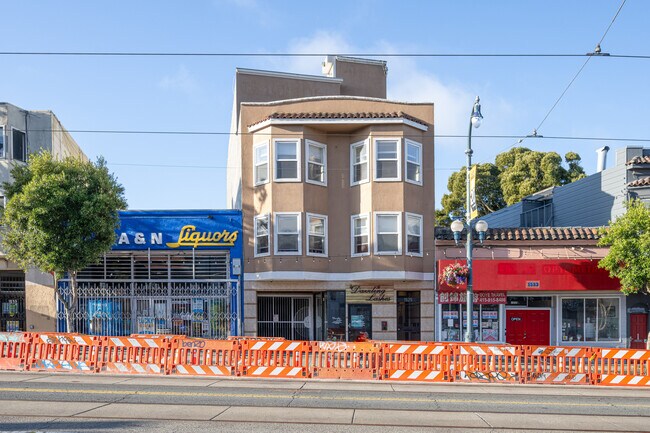 Building Photo - 1525 Ocean Ave