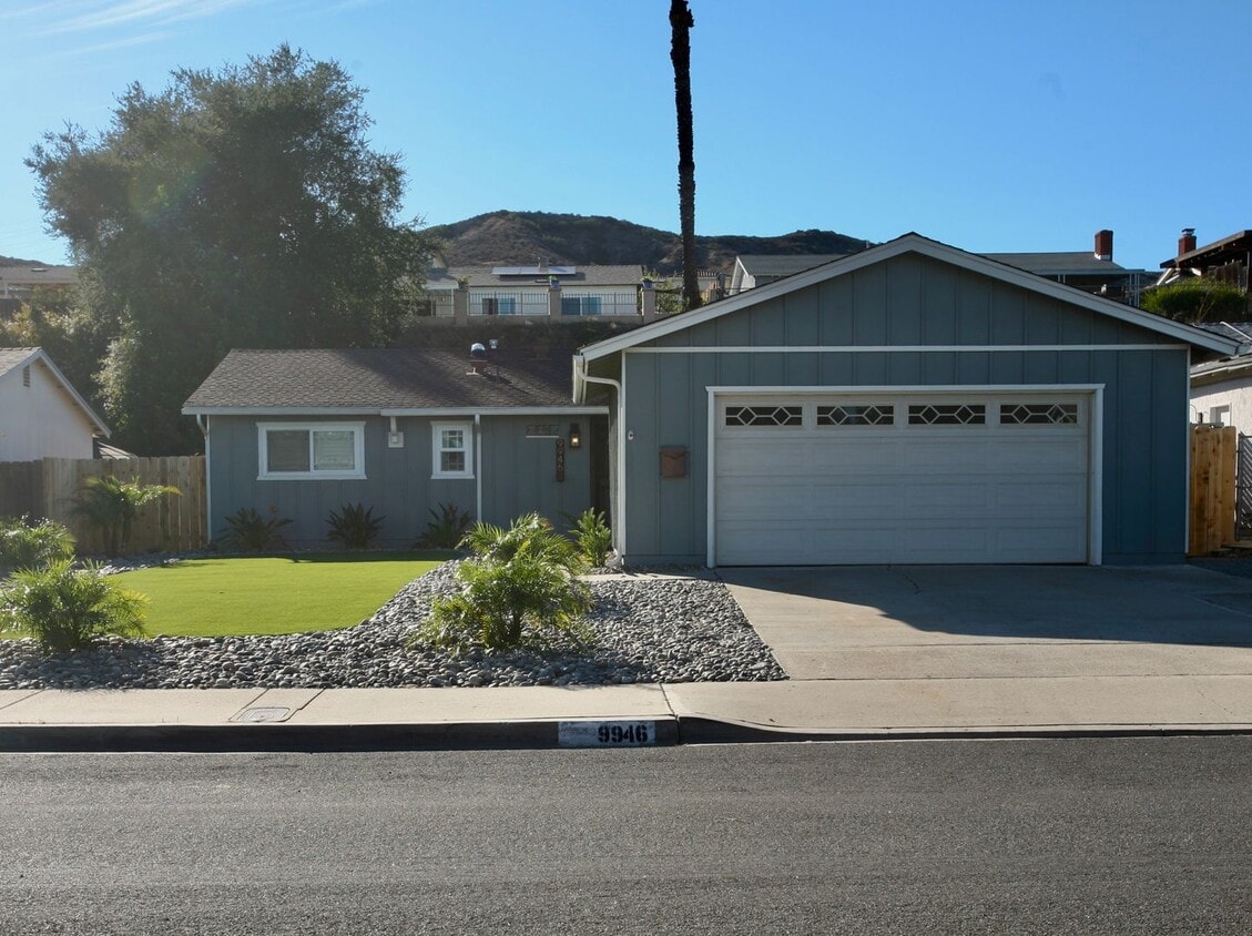 Foto principal - 3br 2ba in a Great Family Neighborhood