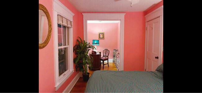 Foto del edificio - 156 W Mc Boal St