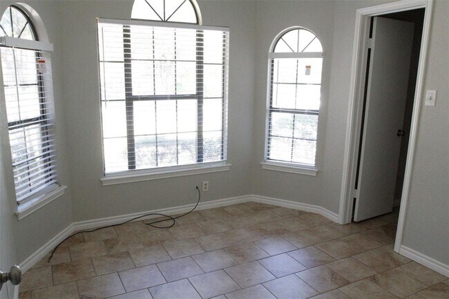 Foto del edificio - 3-Bedroom Home For Rent in Round Rock, TX