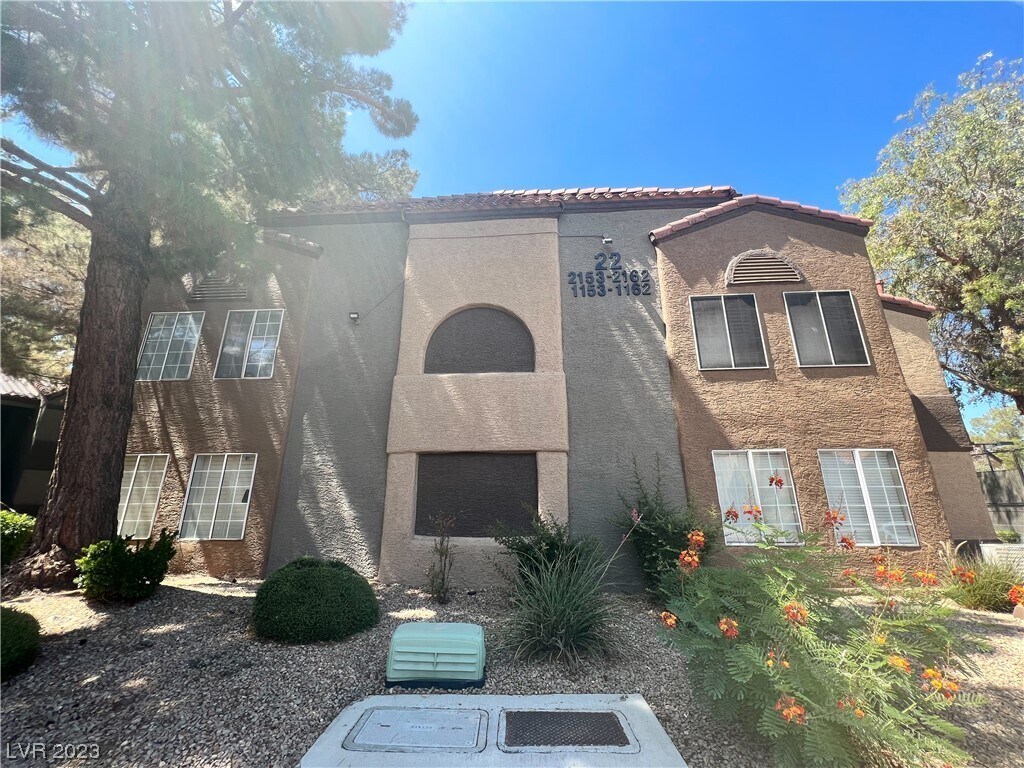 Primary Photo - 2200 S Fort Apache Rd