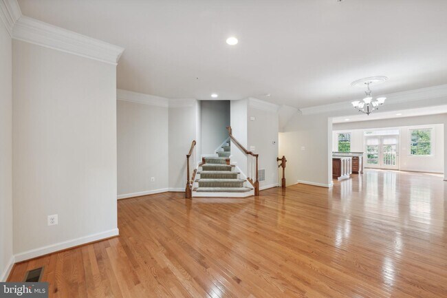 Building Photo - 13222 Cloppers Mill Dr