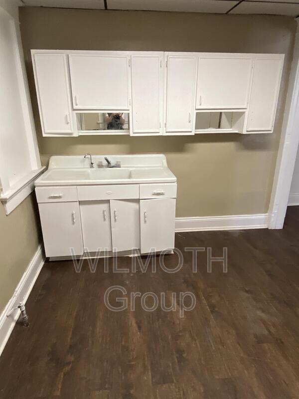 Foto del edificio - 4814 E Washington St