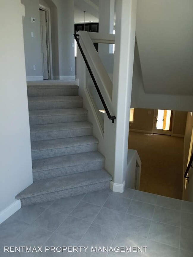 Foto del edificio - 4 br, 3.5 bath House - 7068 PARROT BAY