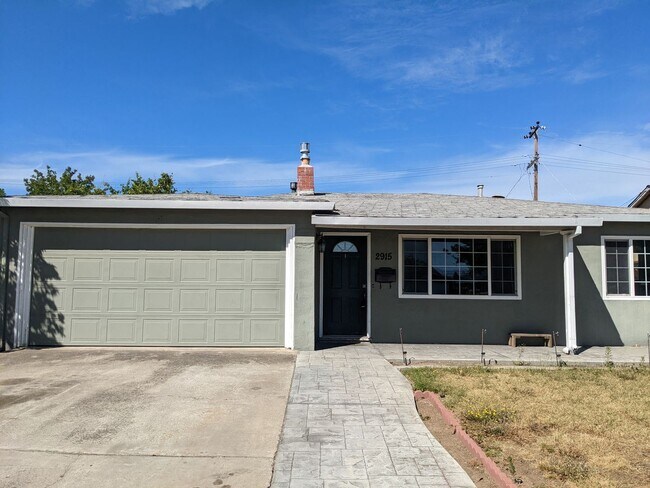 Building Photo - 3 br, 2 bath House - 2915 Manda Drive