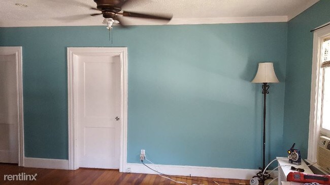 Foto del edificio - 1 br, 1 bath House - 11 1/2 Ocean Avenue