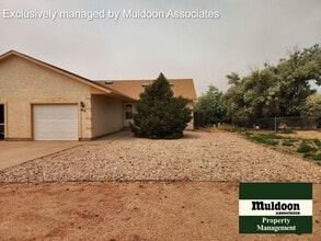 Building Photo - 955 S Kyle Ln