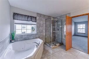 Building Photo - 17025 Hedgewood Ct