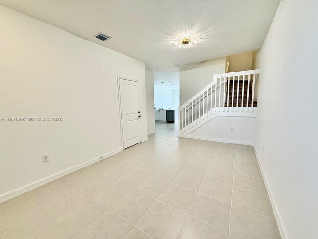 Foto del edificio - 2767 SE 25th Ave