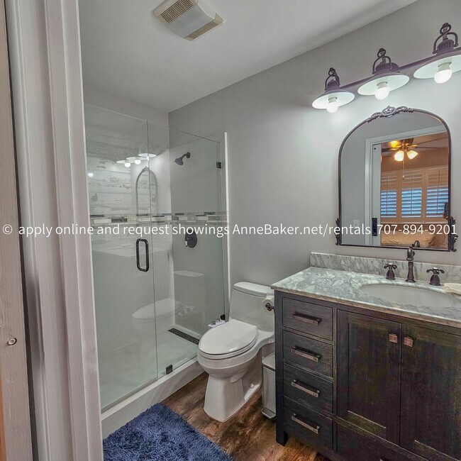 Foto del edificio - Exquisitely Updated Condo - Must See