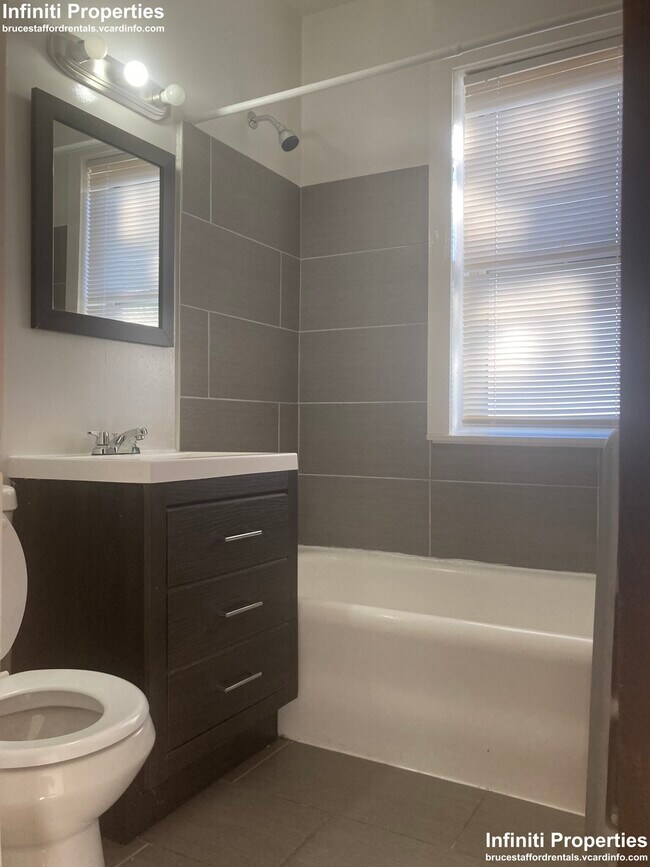 Foto del edificio - 7923 S Wood St
