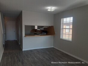 Building Photo - 1606 Yonkers St