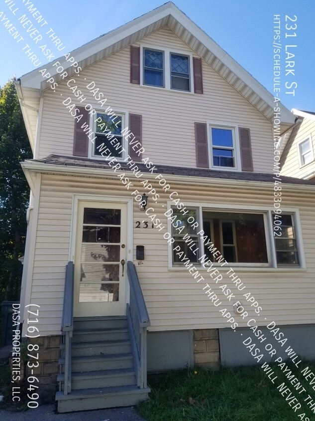 Primary Photo - 231 Lark St