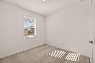 Building Photo - 21926 Sam Raburn Dr