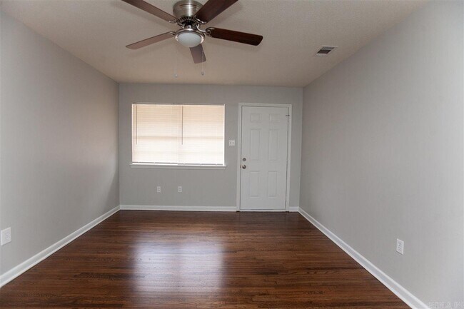 Foto del edificio - 9927 Jacksonville-Cato Rd