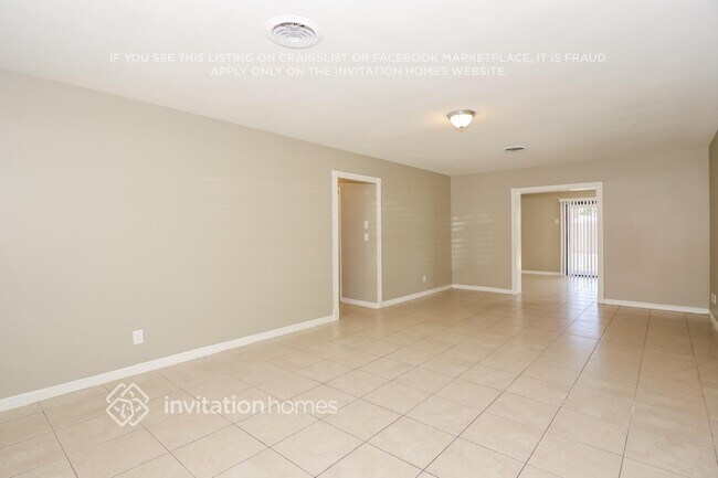 Building Photo - 458 NE 38th St
