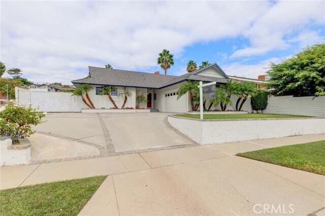 Building Photo - 27811 Palmeras Pl