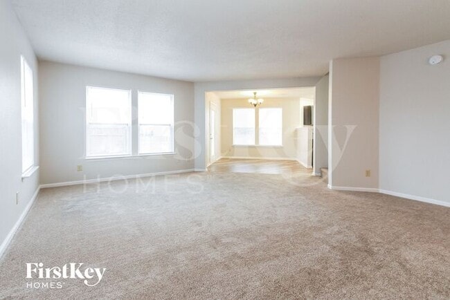Foto del edificio - 5769 Woodland Trace Blvd