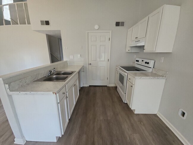 Foto del edificio - 14 Countryside Dr