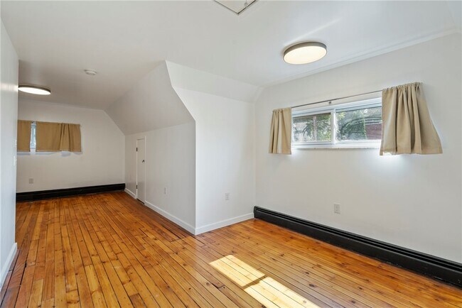 Foto del edificio - 6026 Sawyer St