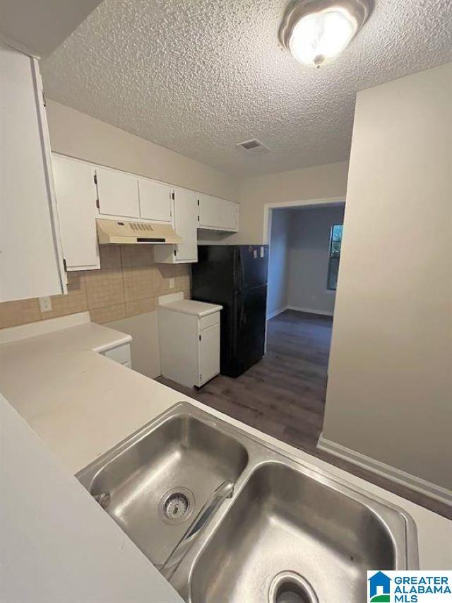Building Photo - 1424 Applegate Dr