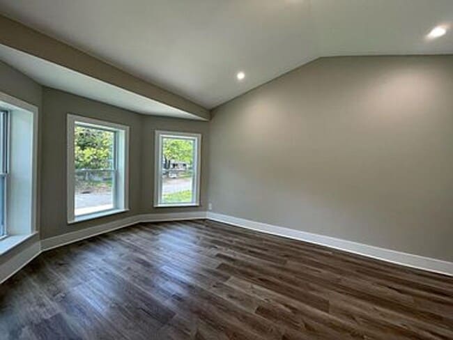 Building Photo - Beautiful Mozley Park Neighborhood Home