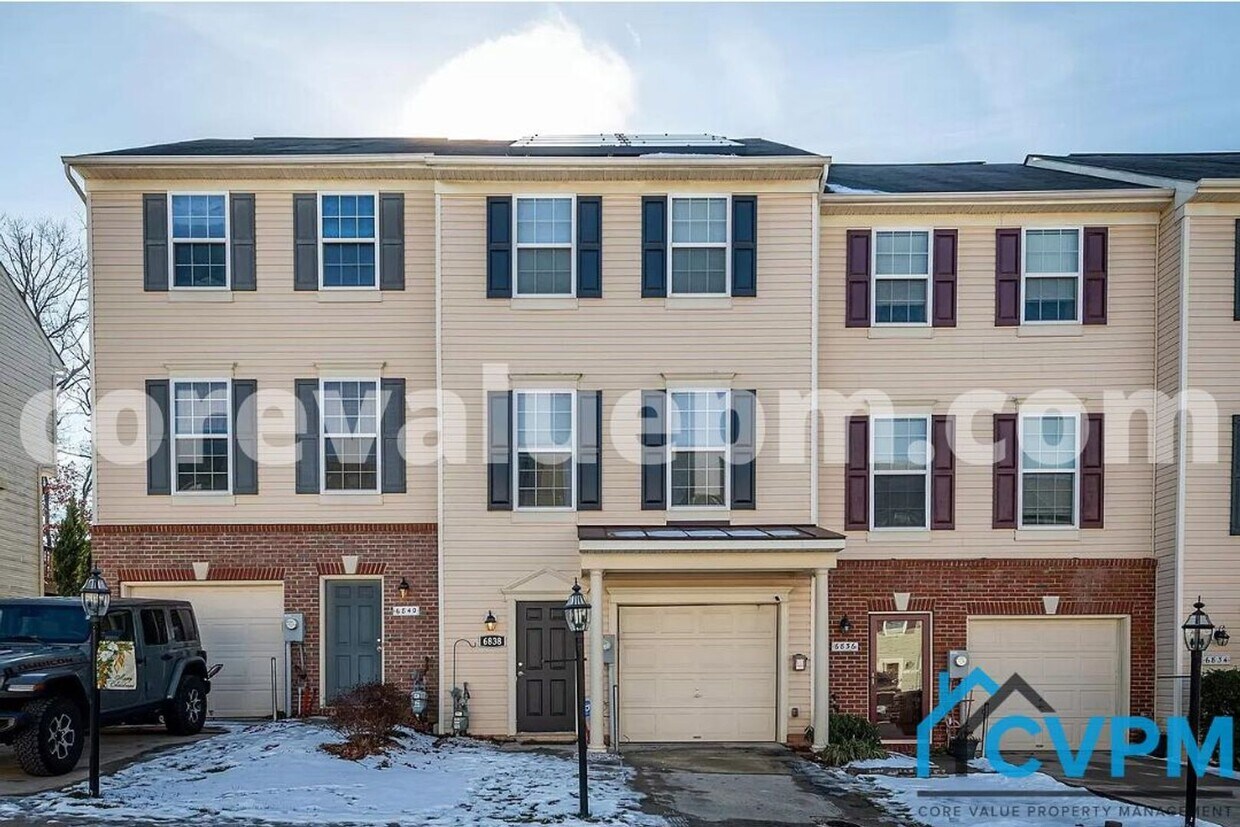 Foto principal - 6838 Warfield St