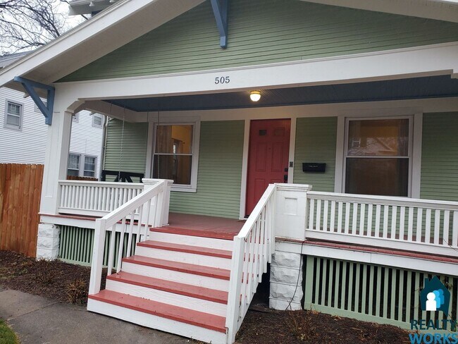 Foto del edificio - Charming 4 (+1) Bed Home!