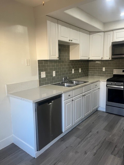 Foto del edificio - 7801 Sycamore Drive