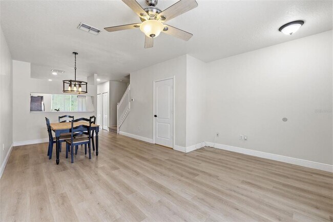 Foto del edificio - 1141 Kennewick Ct