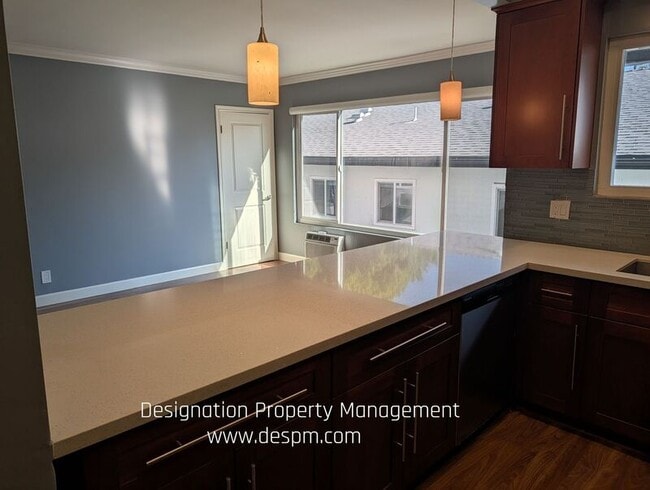 Foto del edificio - 7638 Hampton Ave