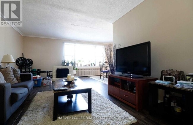 Building Photo - 88 Trethewey Dr